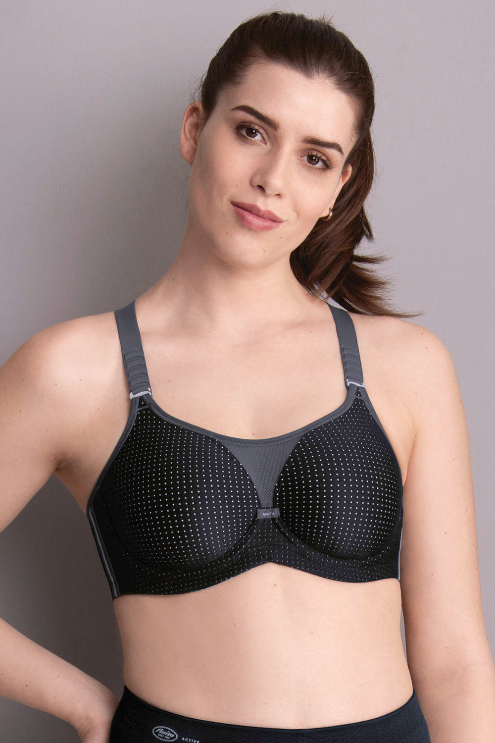 Anita Active Performance WireX Sports Bra with Underwire - Black/Anthracite - source image 52004