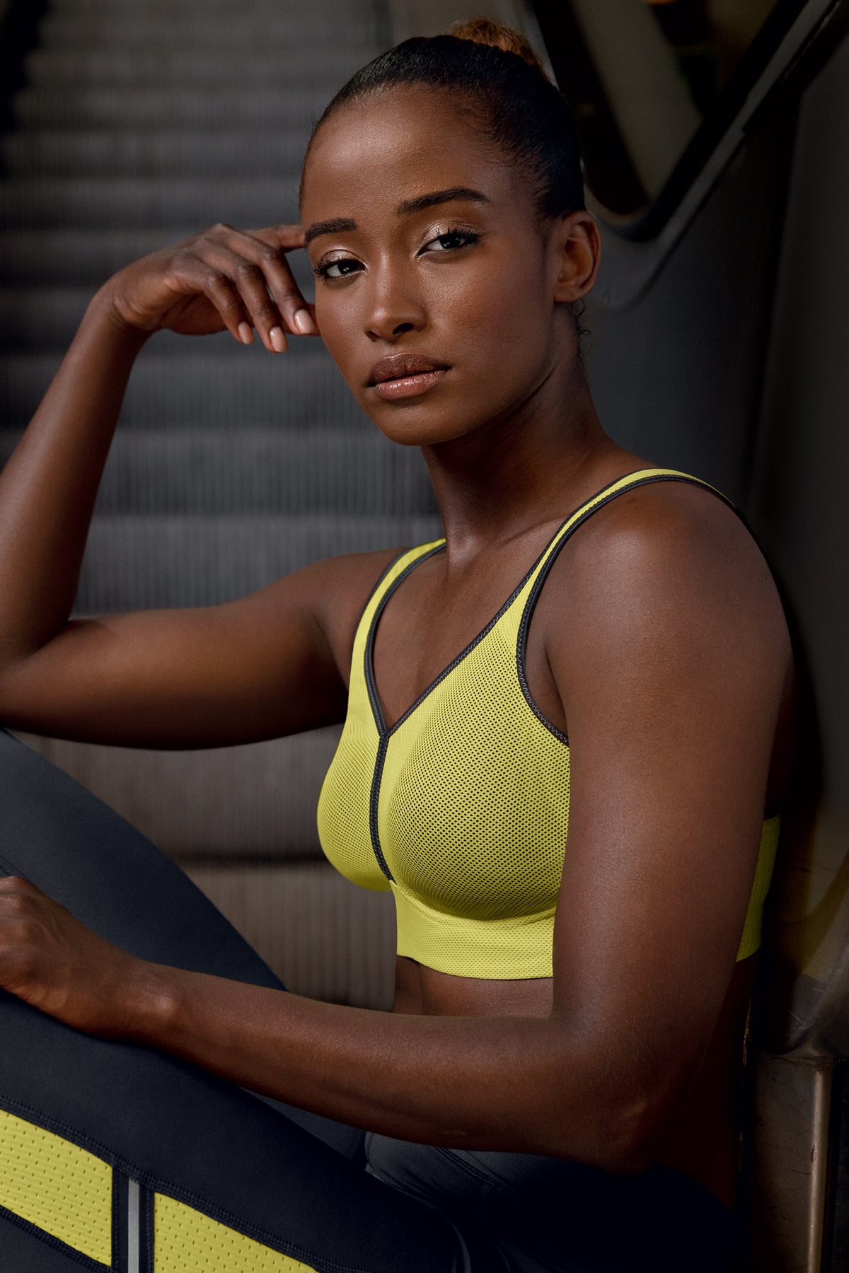 Anita Maximum Support Air Control Sports Bra - Yellow/Anthracite - source image 38620