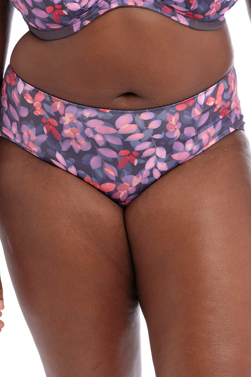Goddess Kayla Brief - Reverie - source image 58270