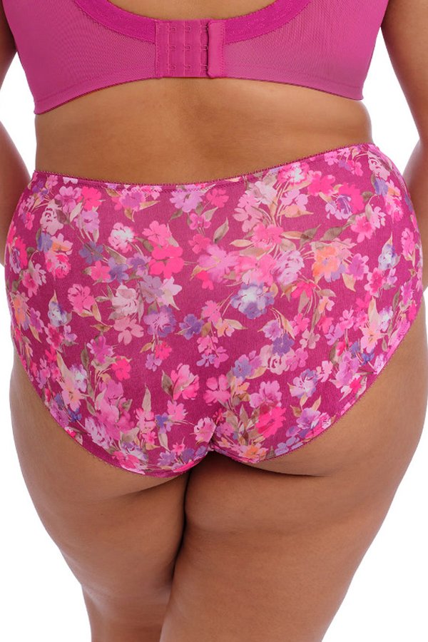 Goddess Kayla Brief - Summertime - source image 65575