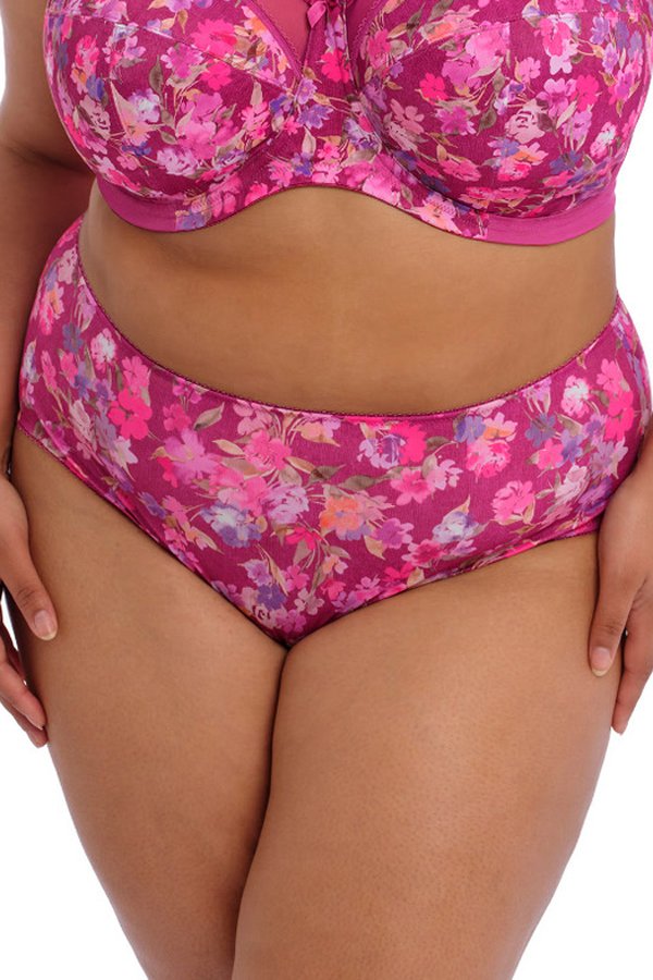 Goddess Kayla Brief - Summertime - source image 65576
