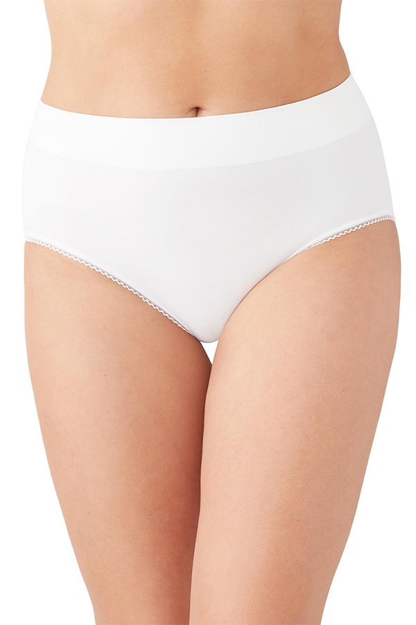 Wacoal Feeling Flexible Brief - White - source image 63146
